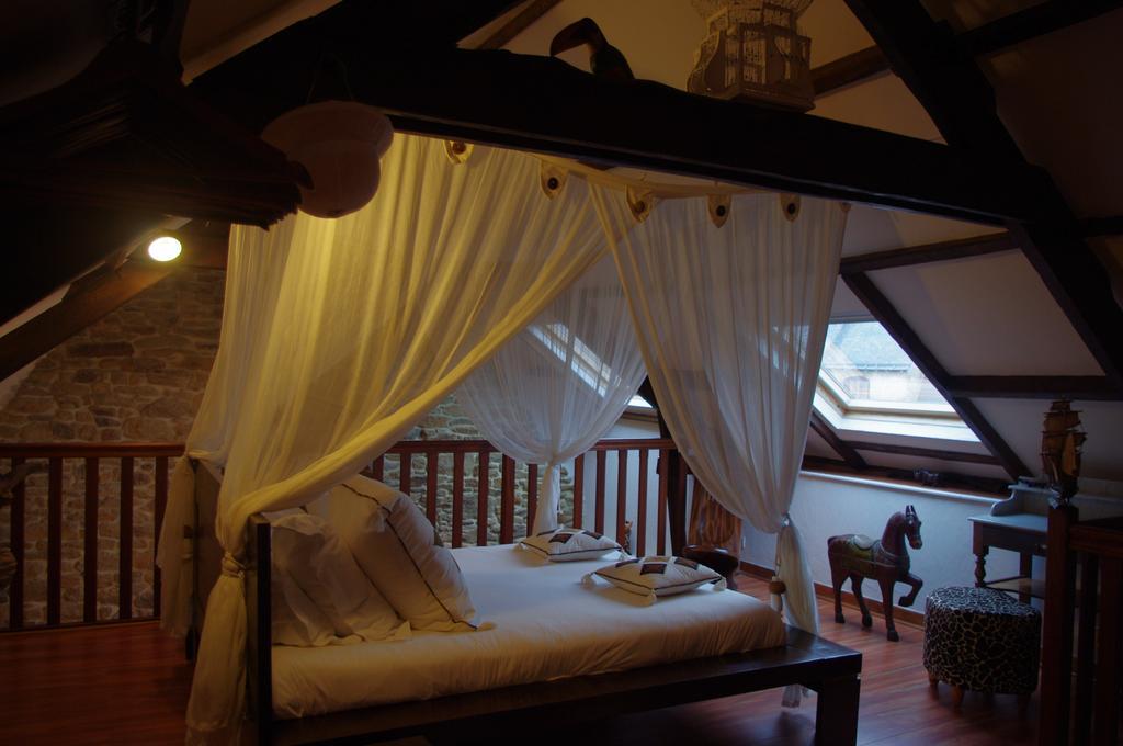 Le Domaine De Saint-Thomin Bed & Breakfast Nostang Exterior photo